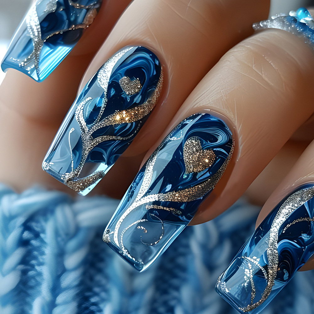 Nail Art Press On - 24 قطعة الصحافة الزرقاء على الأظافر