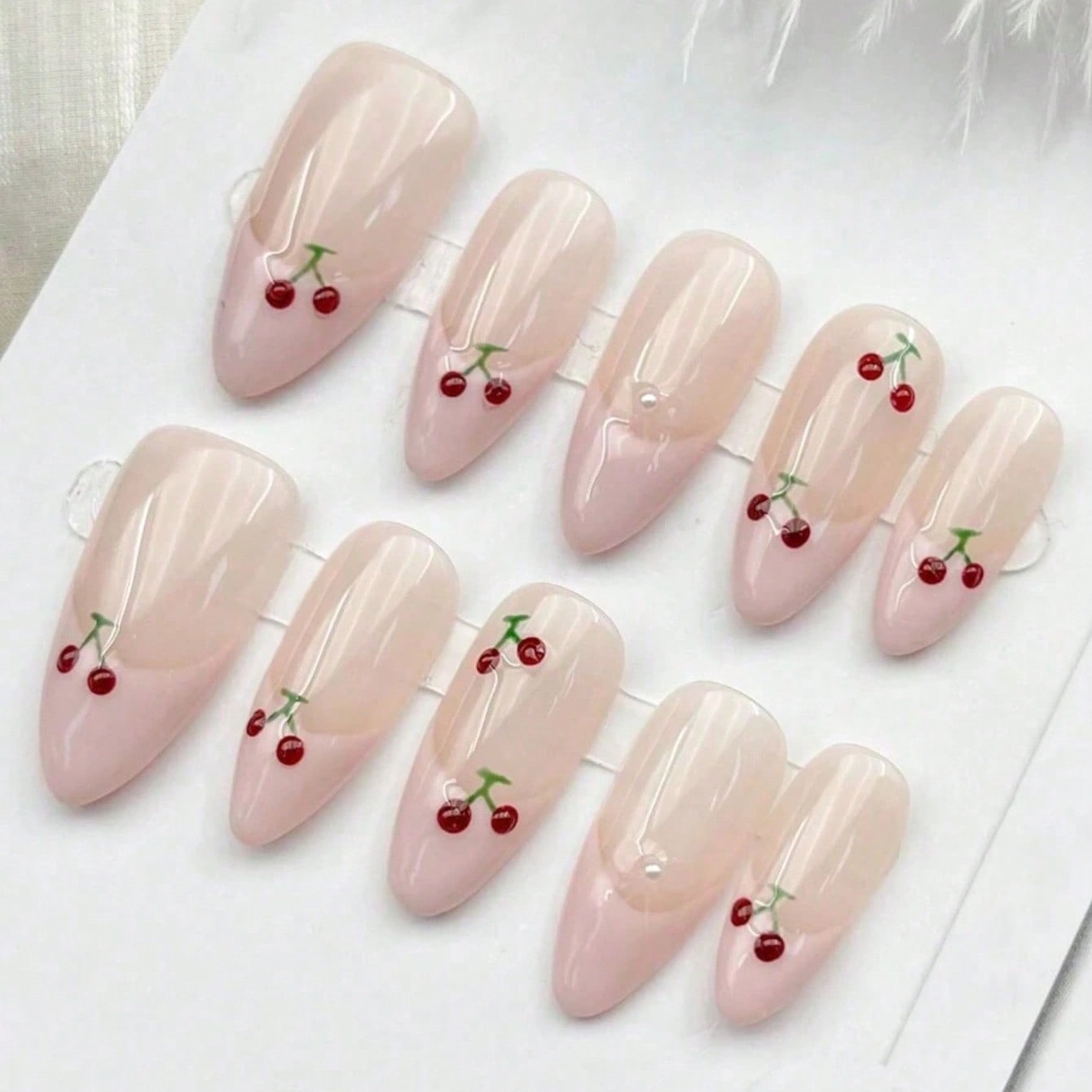 10 قطع من الأظافر الاصطناعية م - مراجعة Nail Art Pink وسعره